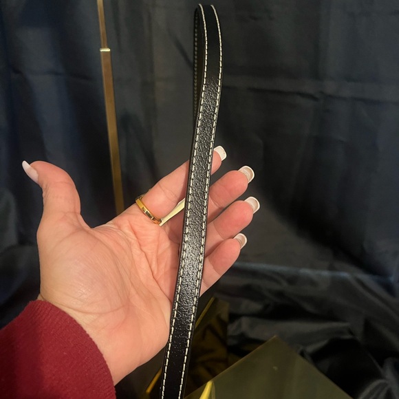 Kate Spade New York Wellesley Hanna Two-Tone Colorblock Crossbody - Picture 8 of 14